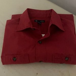 -Men’s classic fit shirt